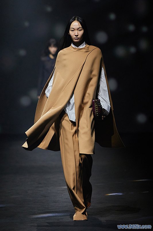 Stella McCartney 2024春季成衣系列